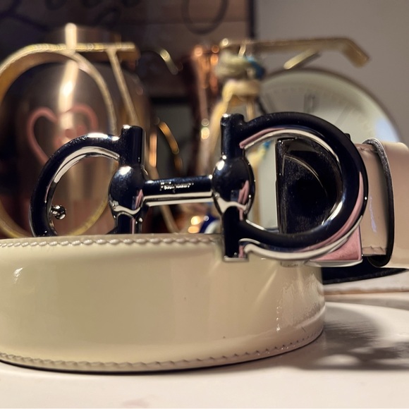 Salvatore Ferragamo belt - Picture 2 of 11